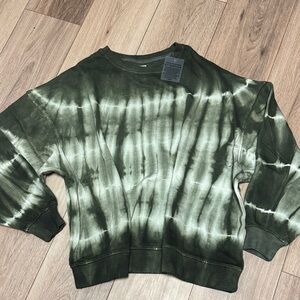 LIKE LOVE NWT S(M/L good too) Green Tie-Dye soft over-sized Sweatshirt